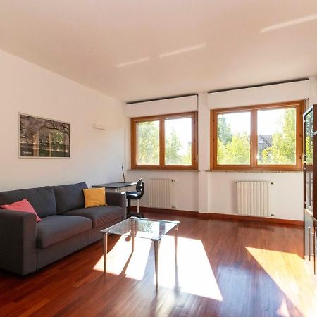 Cozy&Spacious Apt 2 Min Walk From The Tram Stop! Lägenhet Turin Exteriör bild