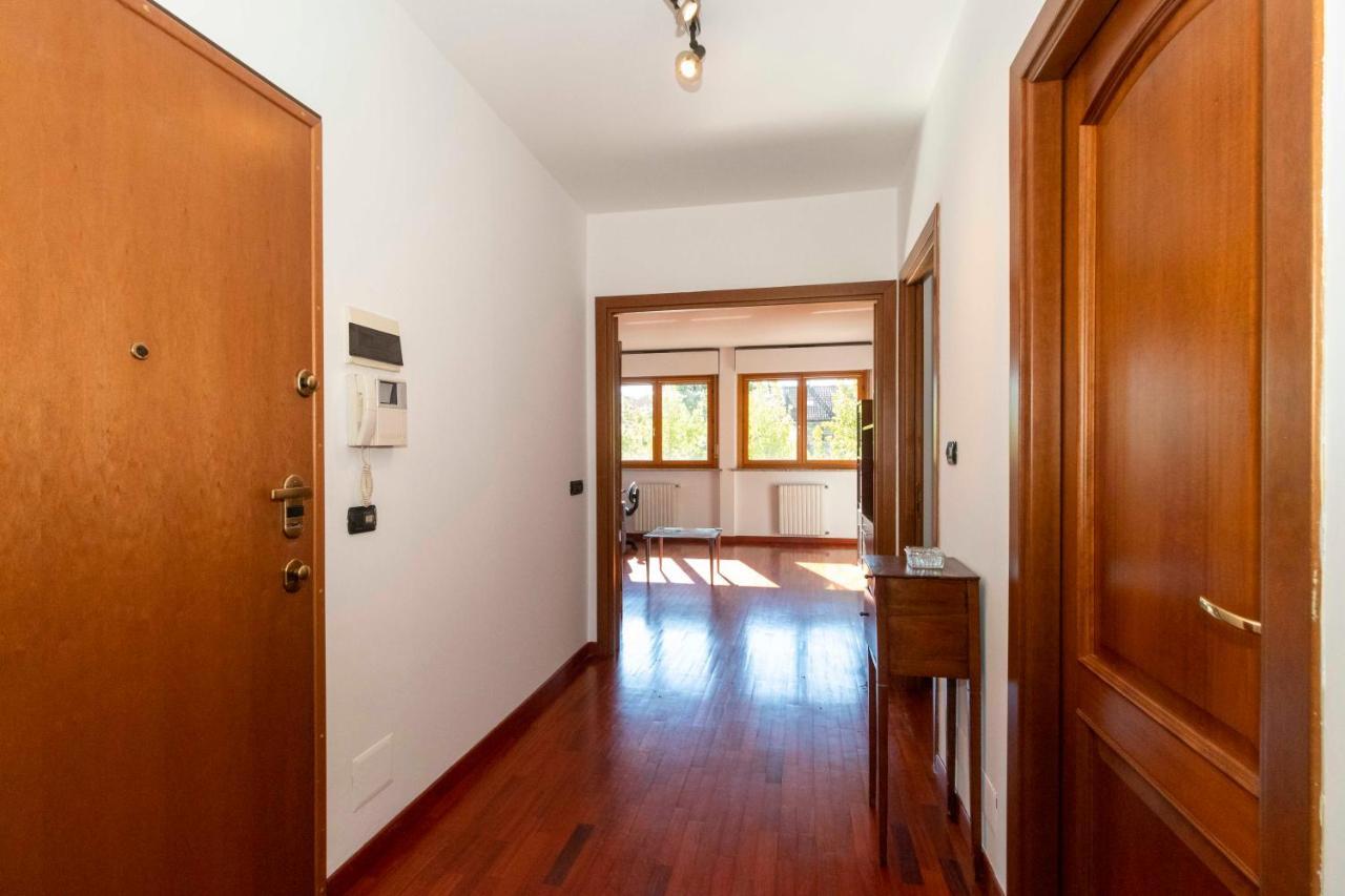 Cozy&Spacious Apt 2 Min Walk From The Tram Stop! Lägenhet Turin Exteriör bild