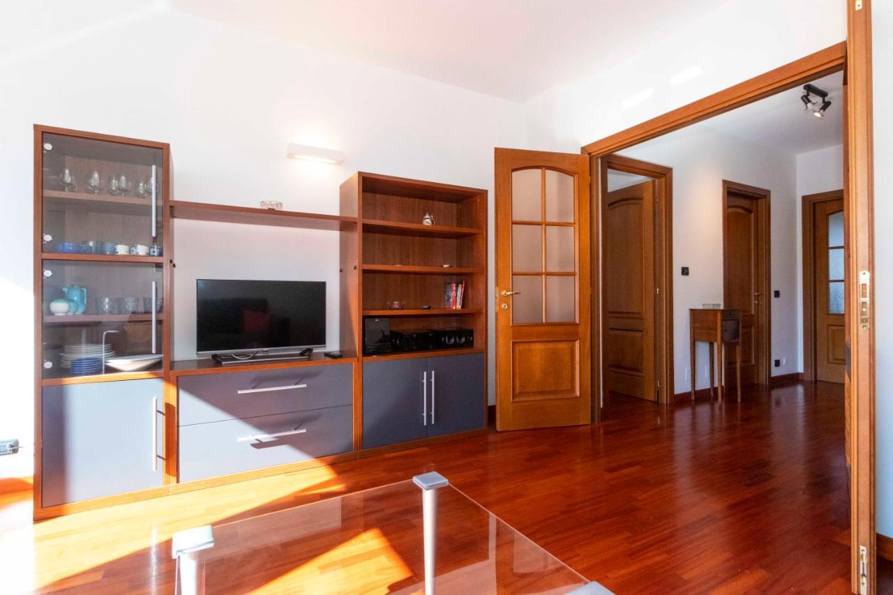Cozy&Spacious Apt 2 Min Walk From The Tram Stop! Lägenhet Turin Exteriör bild
